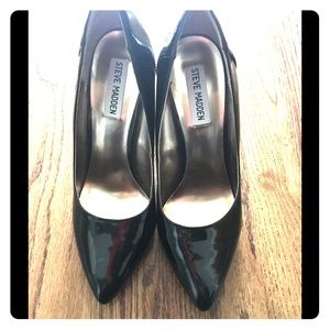 Like New Classic Black Heels! Steve Madden. Size 8